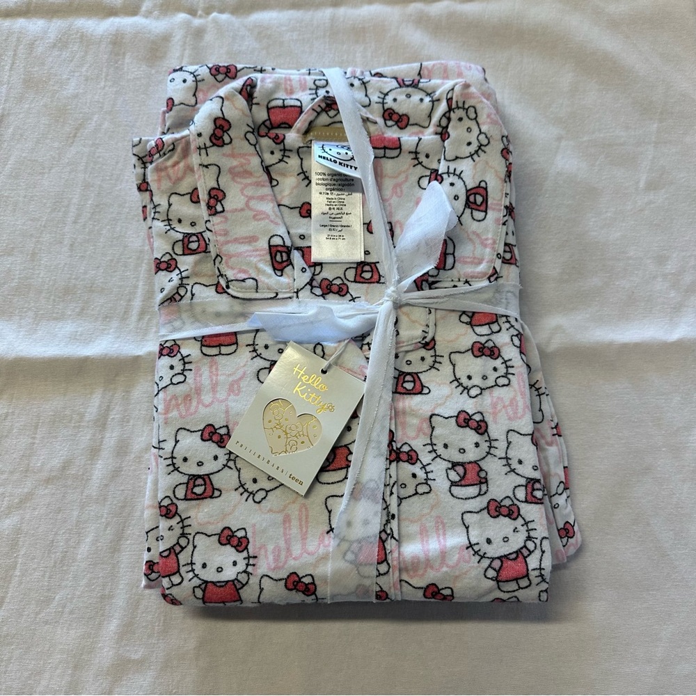 Hello Kitty White and Pink Plush Pajama Set with Character Print